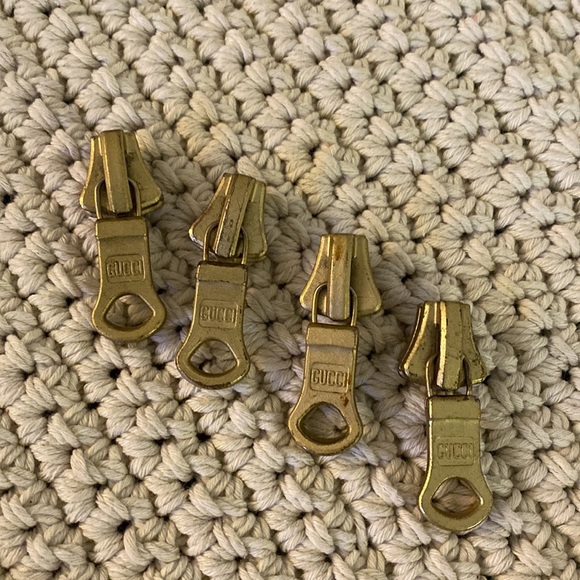 Authentic Gucci zipper pull - Picture 4 of 7